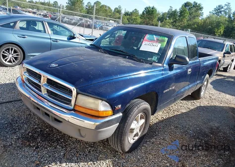 2000 Dodge Dakota Slt/Sport from USA, damaged, VIN 1B7GL22X6YS638460